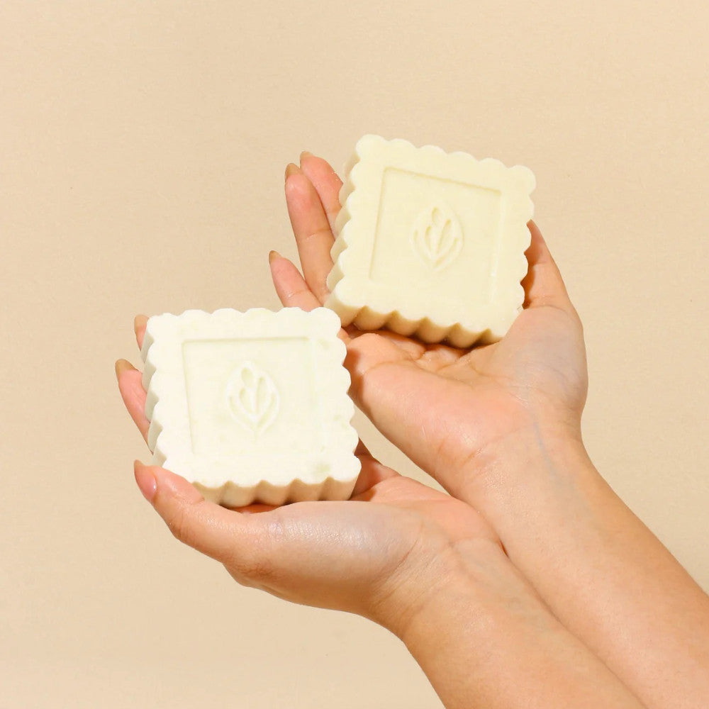 Cleansing & Moisturizing Body Butter Bar - Revitalizing White Moss 95g | Pili Ani