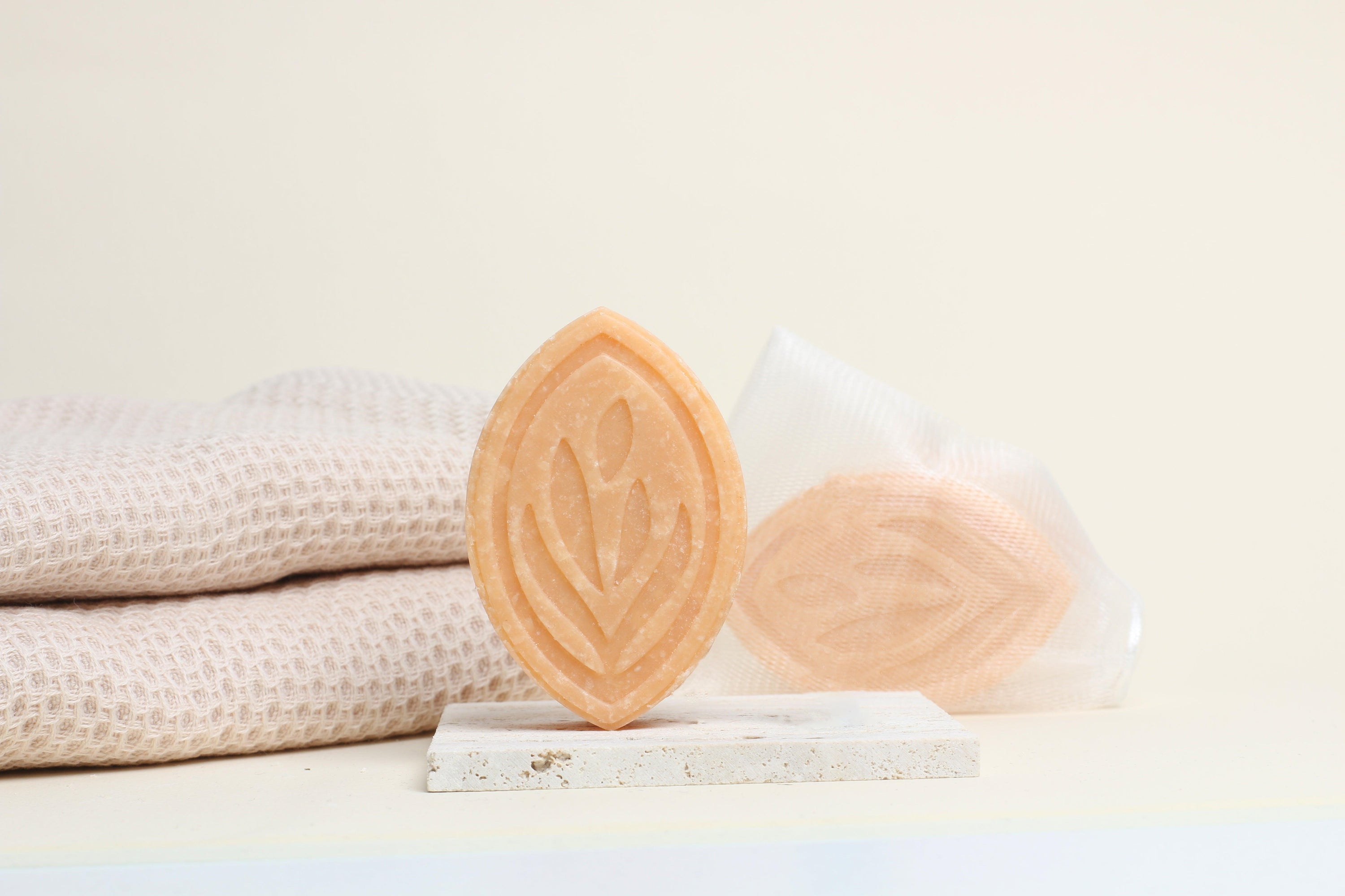 Deep conditioning shampoo for dull hair, Best Filipino shampoo for dry hair, Non toxic shampoo for scalp health, Daily moisturizing shampoo bar with pili oil, Natural hair cleanser for scalp moisture