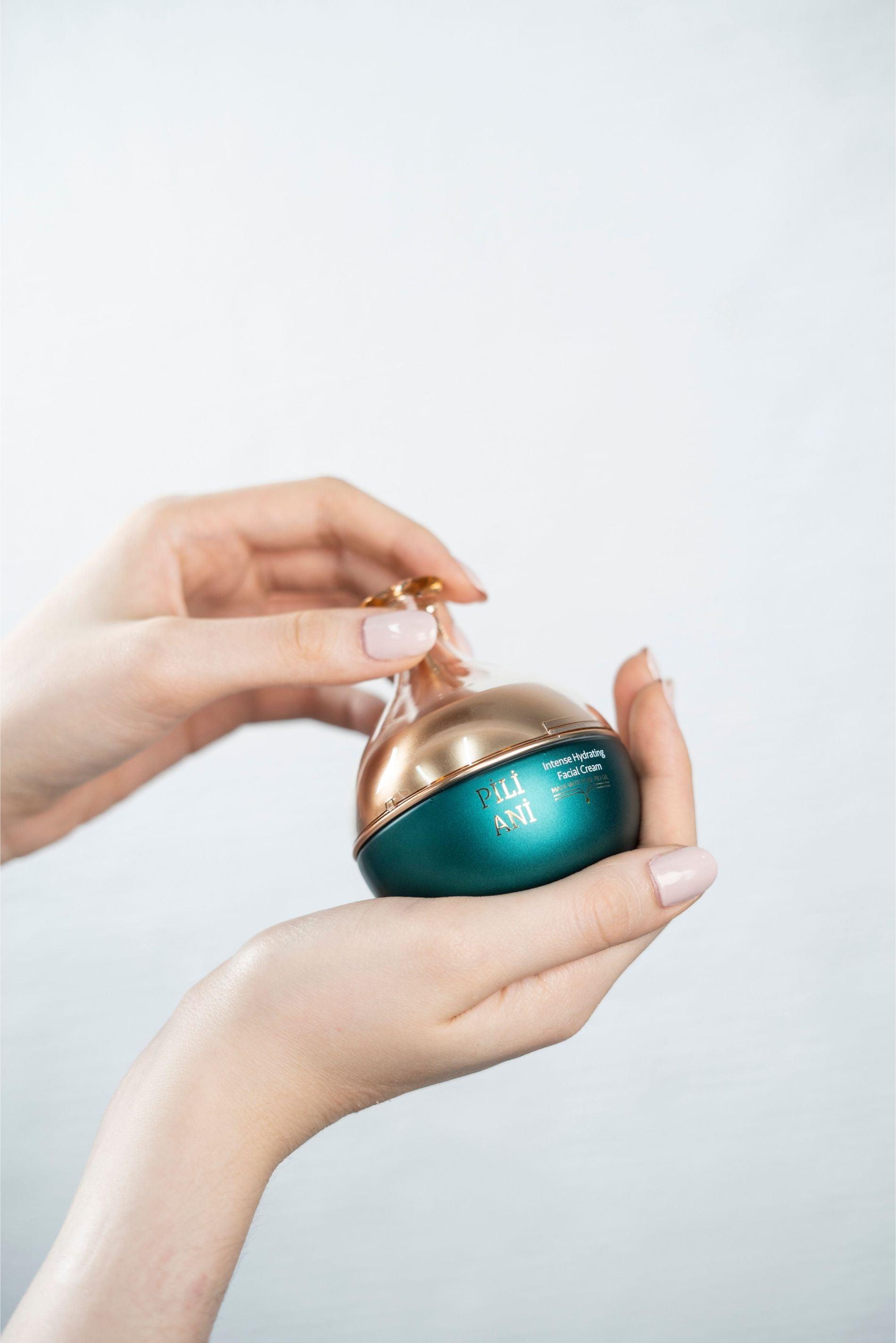 Dewy skin face cream, Skin-quenching moisturizer, Glow-up hydration cream, Moisture-lock face cream, Thirst trap for your skin