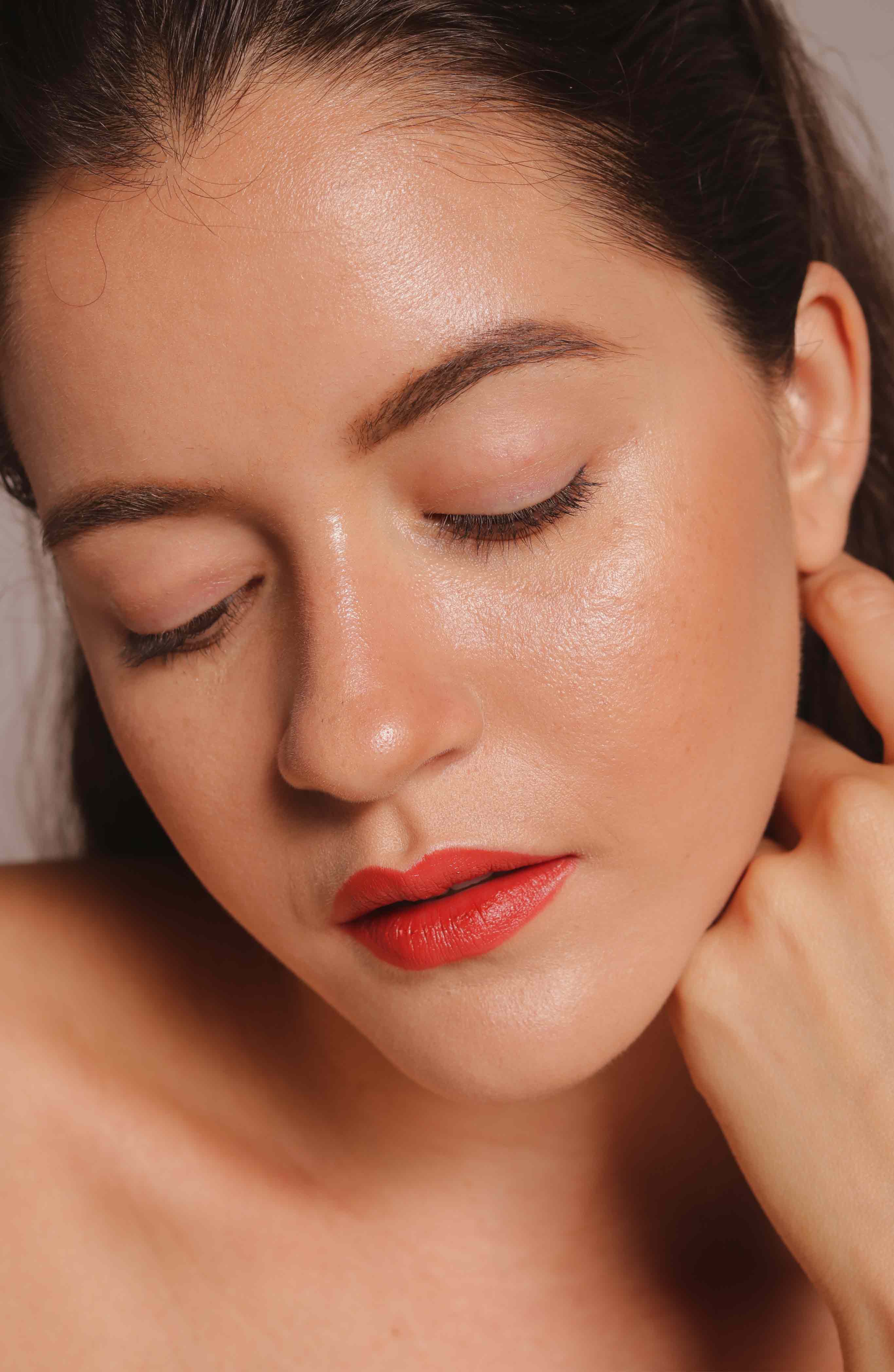 Pili Ani Moisturizing Lipstick