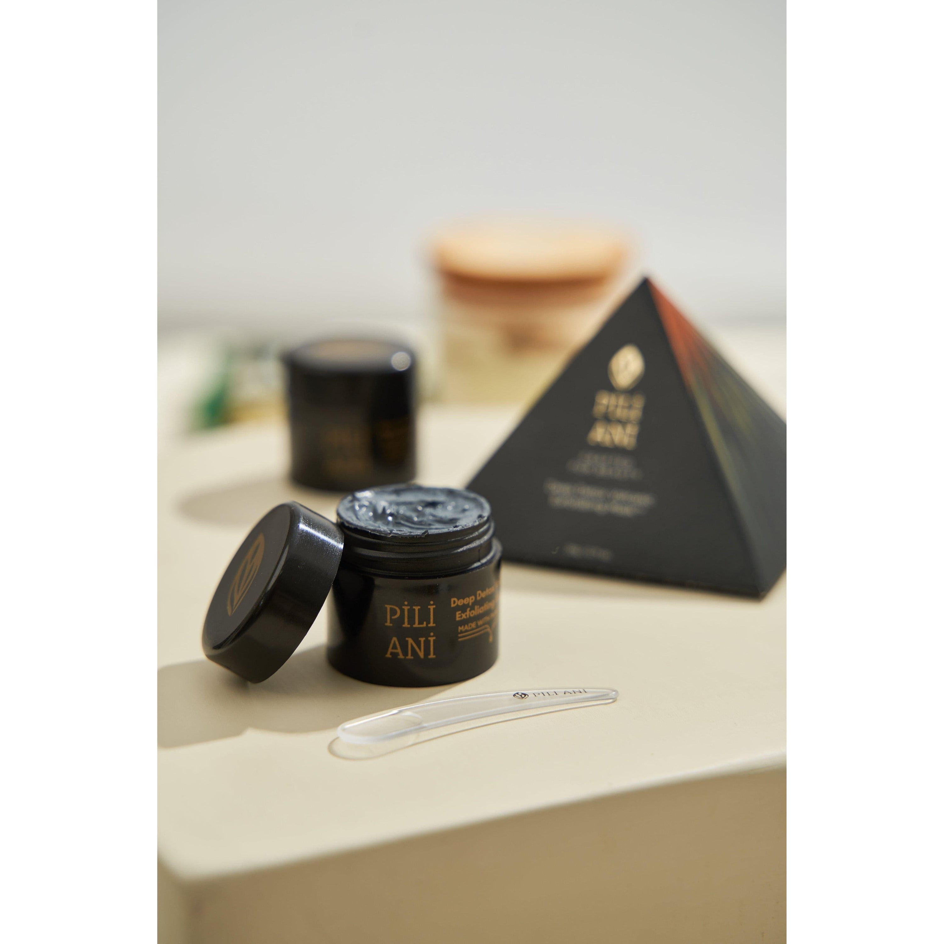 Volcanic face mask, Detox facial mask, Exfoliating face mask, Deep cleansing mask, Clay face mask, Natural exfoliating mask, Facial detox mask, Skin detox treatment, Pore refining mask, Face mask for oily skin, Skin purifying mask, Deep pore cleanser, Face exfoliator, Volcanic clay mask, Exfoliating skincare